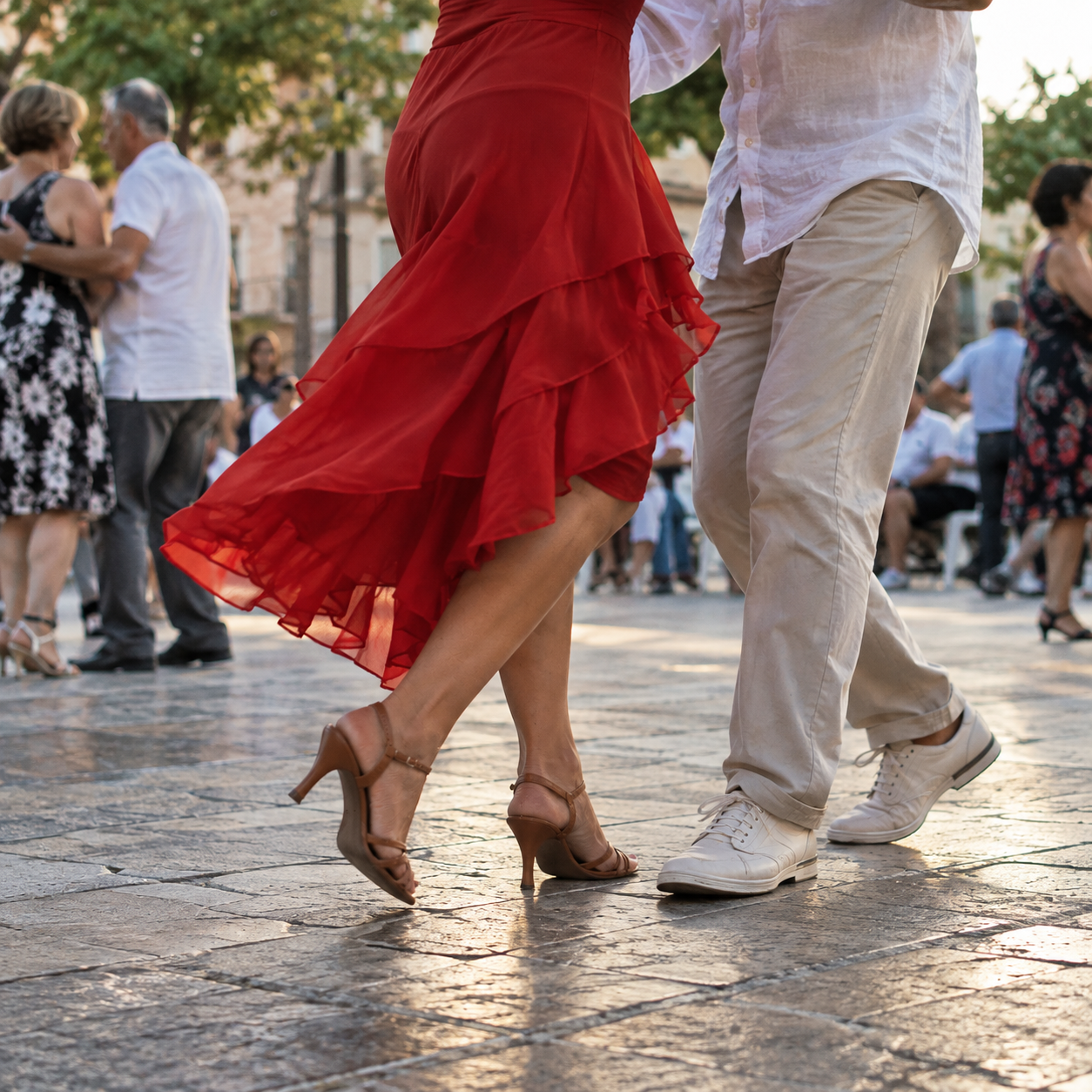 Danseurs complices et souriants à l'école de danse Tempo Mundo Arles